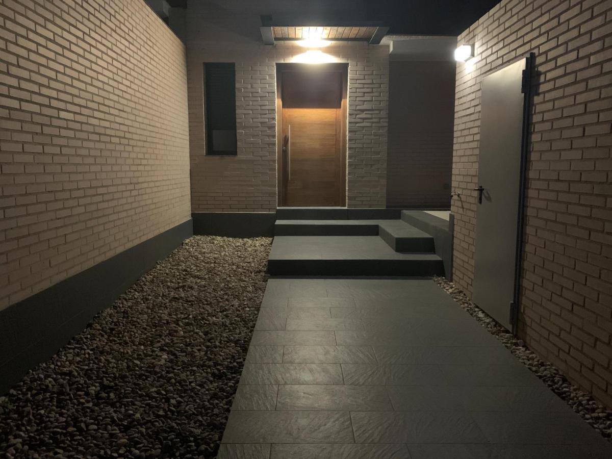 Chalet Con Piscina Privada A 25 Min De Madrid Arroyomolinos Ngoại thất bức ảnh